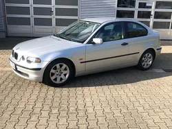 Silber Gebraucht 2002 BMW 316 Compact Kleinwagen | 4.750 €