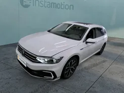 Weiß Gebraucht 2021 VW Passat GTE Kombi | 21.830 € (Fairer Preis)