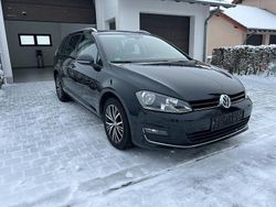 Schwarz Gebraucht 2016 VW Golf VII Allstar Kombi | 9.300 € (Fairer Preis)