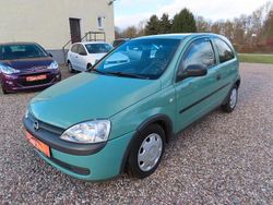 Grün Gebraucht 2001 Opel Corsa Comfort Limousine | 890 € (Fairer Preis)