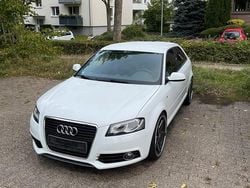 Weiß Gebraucht 2010 Audi A3 S-Line Limousine | 5.500 € (Guter Preis)