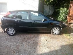 Schwarz Gebraucht 2002 Ford Focus Coupé | 1.400 € (Fairer Preis)