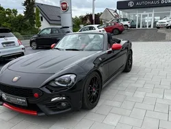 Schwarz Gebraucht 2018 Abarth 124 Spider Turismo Cabrio | 29.990 € (Fairer Preis)