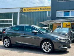 Grau Gebraucht 2016 Opel Astra Dynamic Limousine | 10.980 € (Fairer Preis)