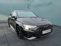 Schwarz Gebraucht 2024 Audi RS3 Sportback Sport Kleinwagen | 66.190 €