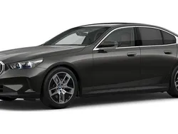 Grau Gebraucht 2024 BMW i5 Comfort Edition Limousine | 63.075 €