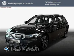 Saphirschwarz metallic Gebraucht 2023 BMW 318 M Sport Kombi | 34.990 € (Fairer Preis)
