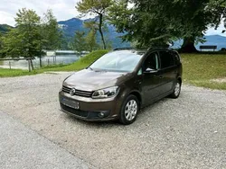 Braun Gebraucht 2011 VW Touran Van / Kleinbus | 4.900 € (Superpreis)