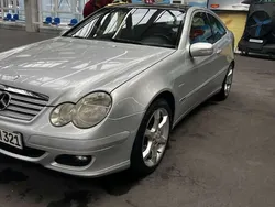 Grau Gebraucht 2006 Mercedes C180 Sport Edition Coupé | 3.650 € (Teuer)