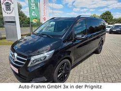 Schwarz Gebraucht 2015 Mercedes V220 Van / Kleinbus | 29.990 € (Etwas zu teuer)