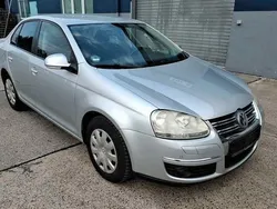 Silber Gebraucht 2009 VW Jetta Trendline Limousine | 5.800 € (Fairer Preis)