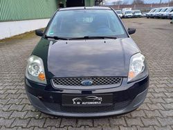 Blau Gebraucht 2006 Ford Fiesta Kleinwagen | 1.799 € (Fairer Preis)