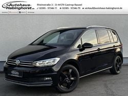 Schwarz Gebraucht 2022 VW Touran Highline Van / Kleinbus | 24.990 € (Guter Preis)