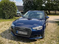 Blau Gebraucht 2017 Audi A4 Ambiente Kombi | 18.000 € (Guter Preis)