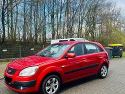 Rot Gebraucht 2005 Kia Rio Kleinwagen | 2.300 € (Teuer)