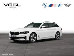 Weiß Gebraucht 2022 BMW 520 Kombi | 33.490 € (Fairer Preis)