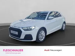 Gletscherweiß metallic Neu 2025 Audi A1 Sportback Advanced Plus Kleinwagen | 28.990 € (Fairer Preis)