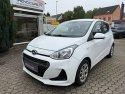 Weiß Gebraucht 2017 Hyundai i10 Trend Kleinwagen | 9.800 € (Fairer Preis)