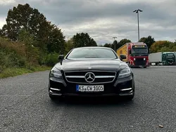 Schwarz Gebraucht 2013 Mercedes CLS350 Shooting Brake AMG line Kombi | 24.900 €