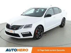 Weiß Gebraucht 2017 Skoda Octavia RS Limousine | 20.030 € (Fairer Preis)