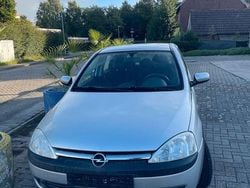 Silber Gebraucht 2003 Opel Corsa Cosmo Limousine | 1.350 € (Fairer Preis)