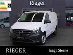 Weiß Gebraucht 2024 Mercedes Vito Van / Kleinbus | 34.748 € (Superpreis)