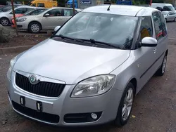Silber Gebraucht 2008 Skoda Roomster Style Kombi | 3.500 € (Teuer)