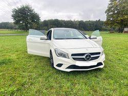 Weiß Gebraucht 2016 Mercedes CLA220 Shooting Brake Kombi | 15.900 € (Guter Preis)