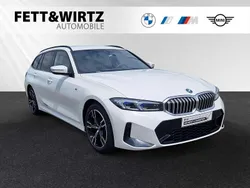 Alpinweiss Gebraucht 2024 BMW 330e M Sport Kombi | 42.200 € (Guter Preis)