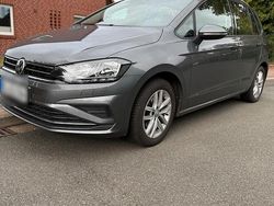 Grau Gebraucht 2020 VW Golf VII Kleinwagen | 19.500 €