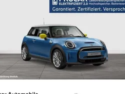 Blau Gebraucht 2023 Mini Cooper SE Classic Kleinwagen | 20.900 € (Etwas zu teuer)