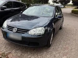 Blau Gebraucht 2004 VW Golf V Limousine | 2.850 € (Fairer Preis)