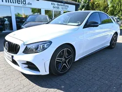 Weiss Gebraucht 2019 Mercedes C300 AMG line Limousine | 39.685 €
