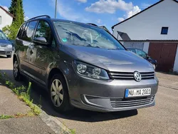 Grau Gebraucht 2011 VW Touran Comfortline Van / Kleinbus | 8.500 € (Fairer Preis)