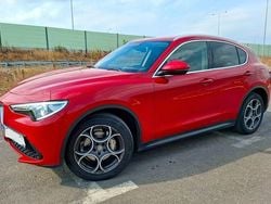 Rot Gebraucht 2018 Alfa Romeo Stelvio SUV | 21.990 € (Guter Preis)