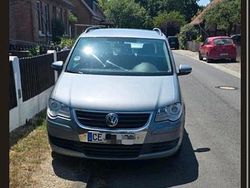 Silber Gebraucht 2009 VW Touran Van / Kleinbus | 4.000 € (Fairer Preis)