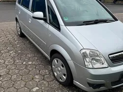 Silber Gebraucht 2006 Opel Meriva Van / Kleinbus | 1.999 € (Fairer Preis)