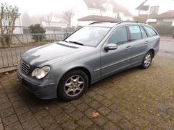 Grau Gebraucht 2005 Mercedes C180 Avantgarde Kombi | 2.000 € (Superpreis)
