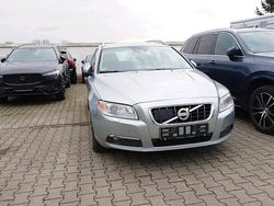 Silber Gebraucht 2012 Volvo V70 Kombi | 13.500 €