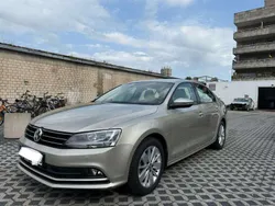 Beige Gebraucht 2016 VW Jetta Limousine | 11.450 € (Fairer Preis)