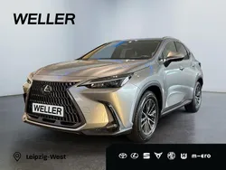 Gruen Neu 2025 Lexus NX450h+ E-FOUR Executive Line SUV | 56.490 €