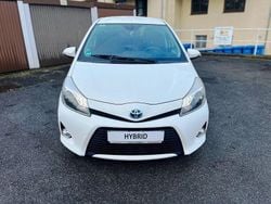 Super white 2 Gebraucht 2014 Toyota Yaris Hybrid Edition Kleinwagen | 7.995 € (Fairer Preis)