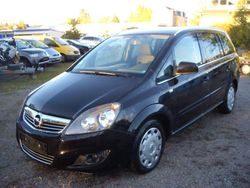Schwarz Gebraucht 2011 Opel Zafira Design Edition Kombi | 2.400 € (Superpreis)