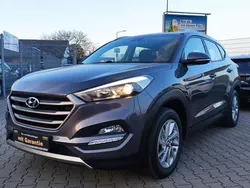 Grau Gebraucht 2016 Hyundai Tucson Trend SUV | 14.690 € (Fairer Preis)