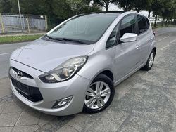 Silber Gebraucht 2014 Hyundai ix20 Van / Kleinbus | 6.500 € (Fairer Preis)