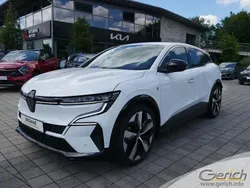 Weiß Gebraucht 2022 Renault Mégane Techno Limousine | 27.900 € (Teuer)