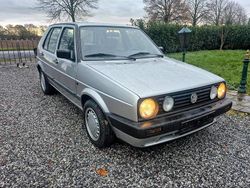 Silber Gebraucht 1990 VW Golf II Kleinwagen | 4.300 €