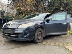 Blau Gebraucht 2010 Renault Mégane III Kleinwagen | 3.800 € (Guter Preis)