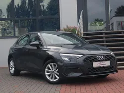 Grau Gebraucht 2020 Audi A3 Sportback e-tron Basis Limousine | 18.900 € (Fairer Preis)