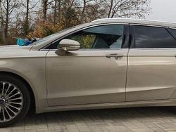 Beige Gebraucht 2015 Ford Mondeo Titanium Limousine | 9.980 € (Guter Preis)
